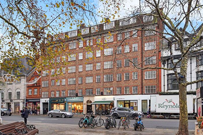 2 Bedroom Flat To Rent In Kings Court North, Kings Road, SW3