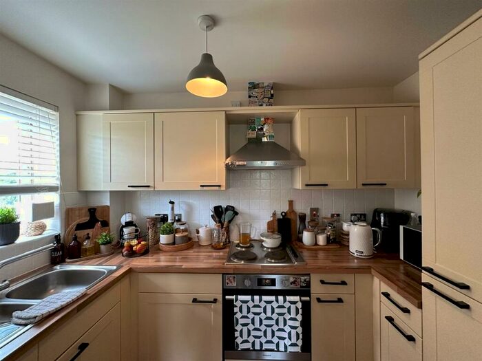 2 Bedroom Flat For Sale In Fellowes Road, Fletton, Peterborough, PE2