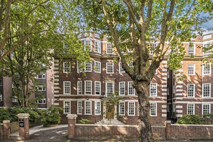 3 Bedroom Flat To Rent In Avenue Road, St John's Wood, NW8