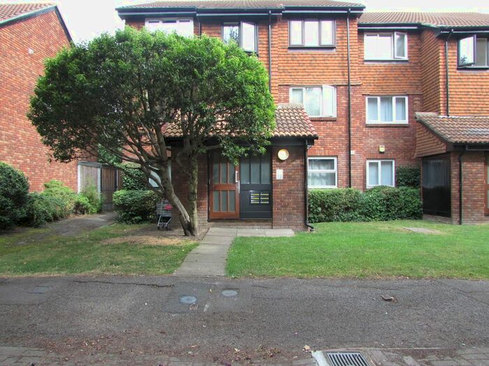 1 Bedroom Flat To Rent In Boultwood Road, Beckton, E6