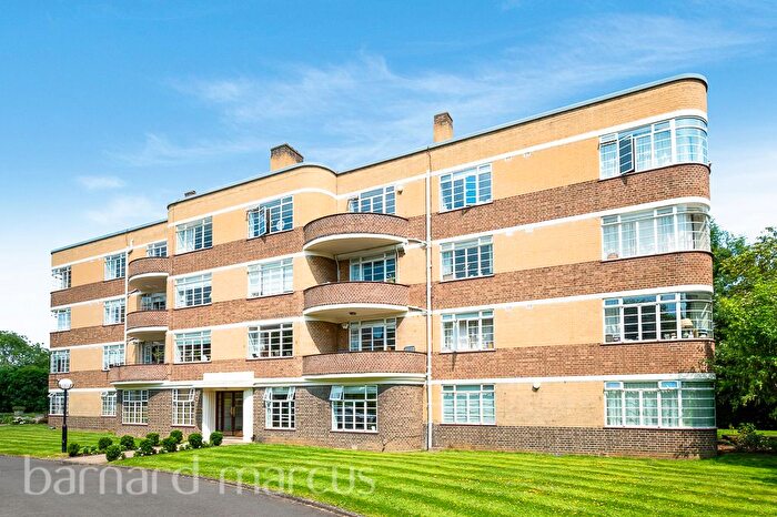 3 Bedroom Flat To Rent In Kersfield Road, London, SW15
