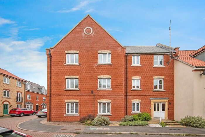2 Bedroom Flat For Sale In Fulham Way, Ipswich, IP1