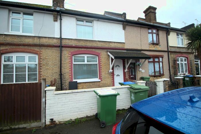 3 Bedroom Terraced House To Rent In Moat Lane, Erith, DA8