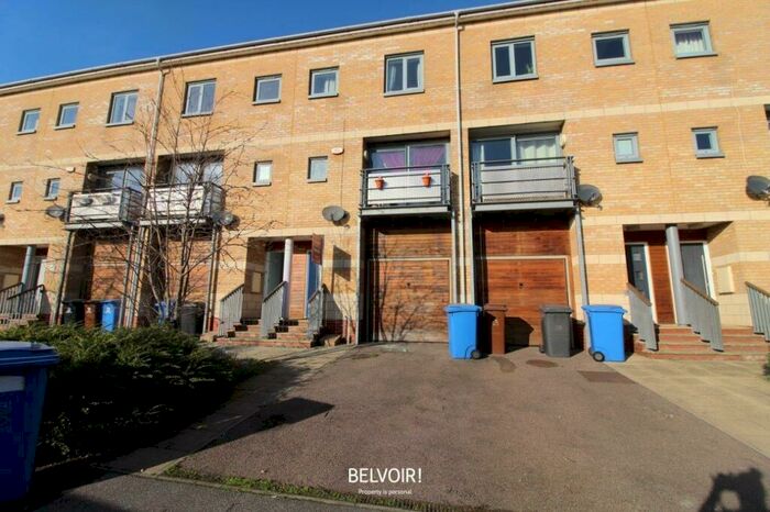 3 Bedroom Town House To Rent In Patteson Road, Ipswich, IP3