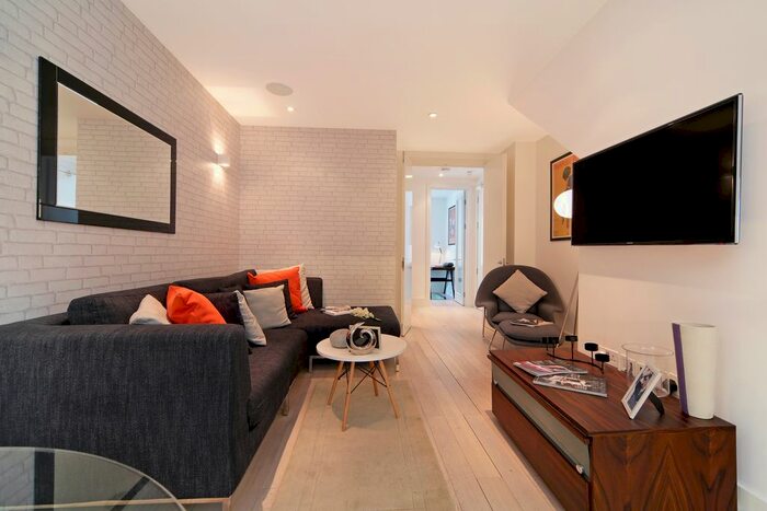 2 Bedroom Flat To Rent In Charlotte Street, Fitzrovia, W1T