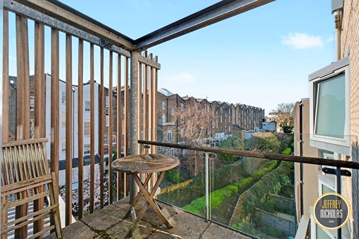 1 Bedroom Flat To Rent In Blackthorn Avenue, Islington, Holloway, London, N7