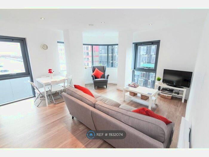 2 Bedroom Flat To Rent In Nuovo Apartments, Manchester, M4