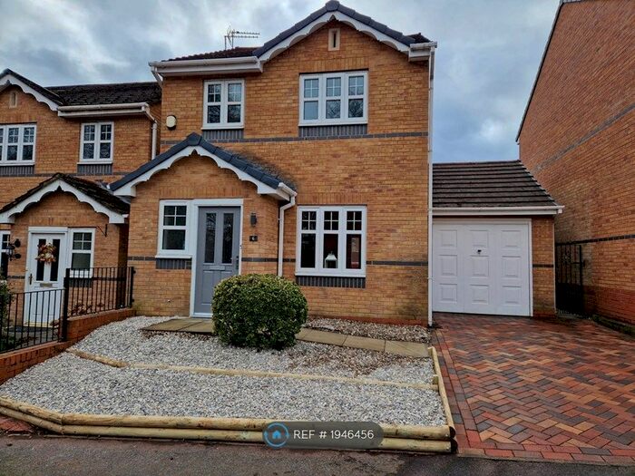 3 Bedroom Detached House To Rent In Laureate Way, Denton, Manchester, M34