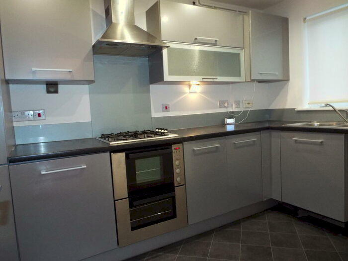 4 Bedroom Town House To Rent In Holborough Lakes, Snodland, ME6