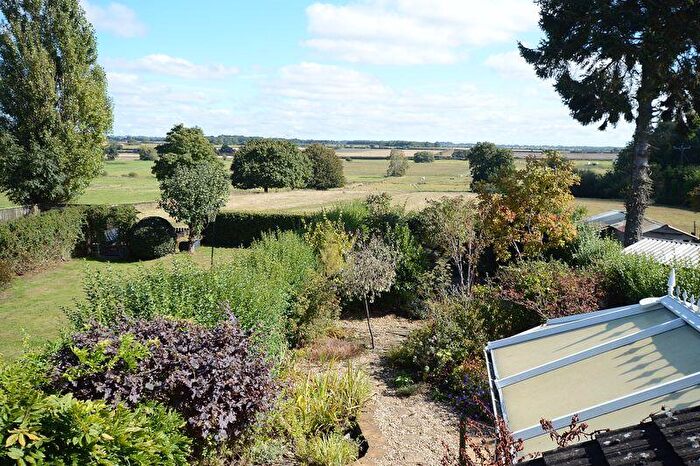 3 Bedroom Terraced House For Sale In Church Terrace, Roughton, LN10