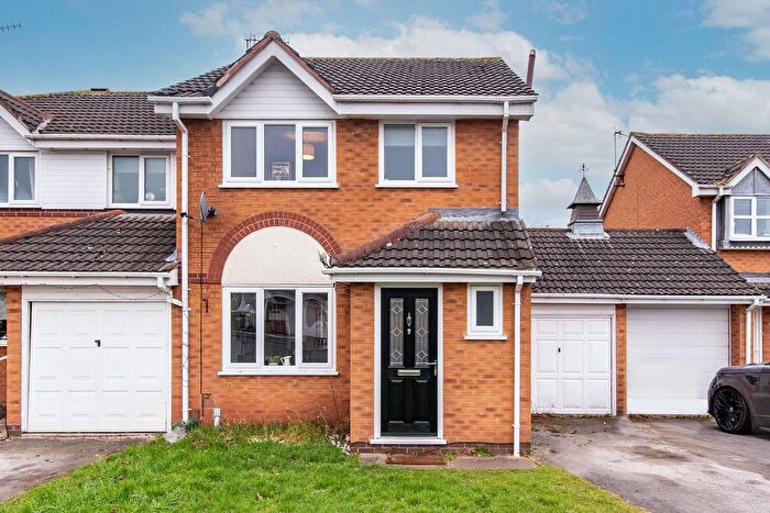 3 Bedroom Semi-Detached House For Sale In Parkstone Close, West Bridgford, NG2