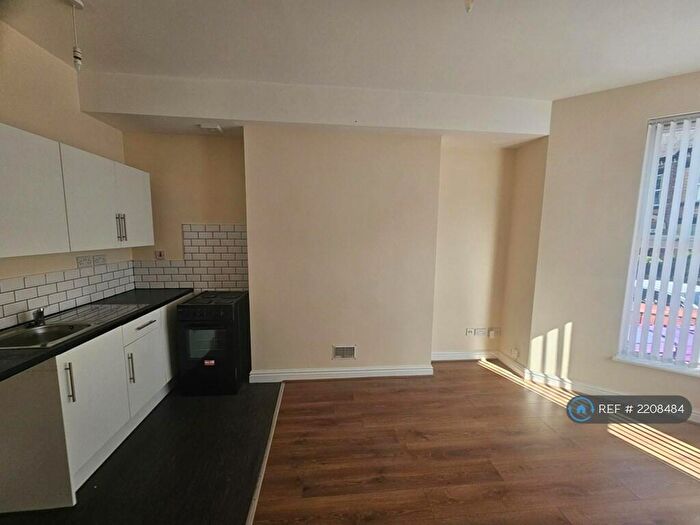 1 Bedroom Flat To Rent In Kremlin Drive, Liverpool, L13