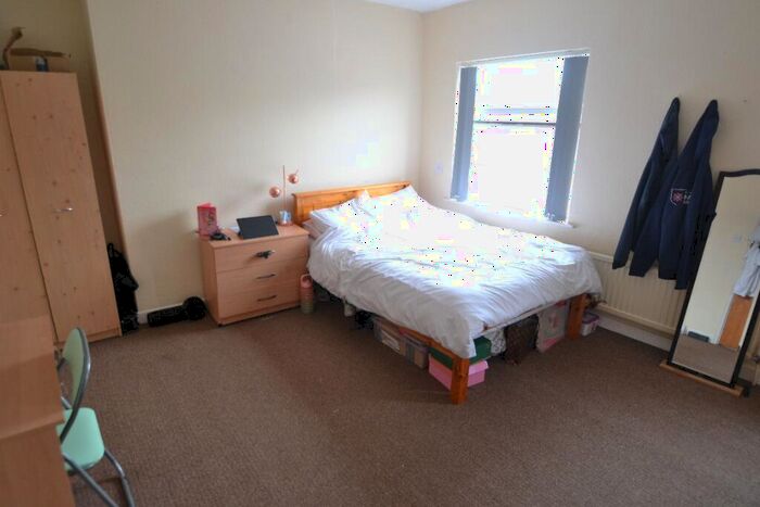 6 Bedroom Terraced House To Rent In Portland Road, Arboretum, Nottingham, NG7