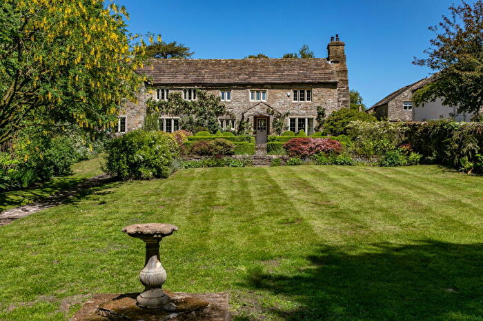 5 Bedroom Detached House For Sale In Old Crow Trees, Melling, LA6