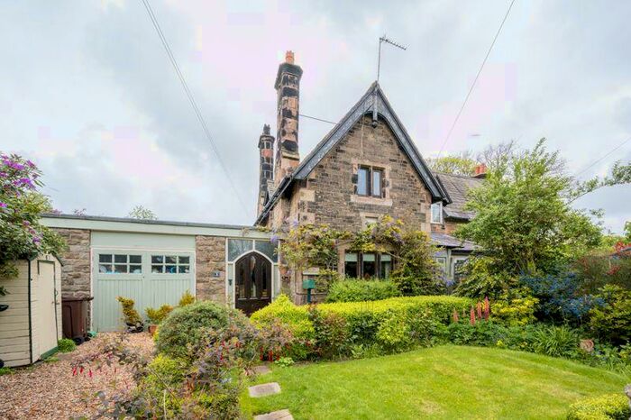 2 Bedroom Cottage For Sale In Hall Lane, Ormskirk, L39