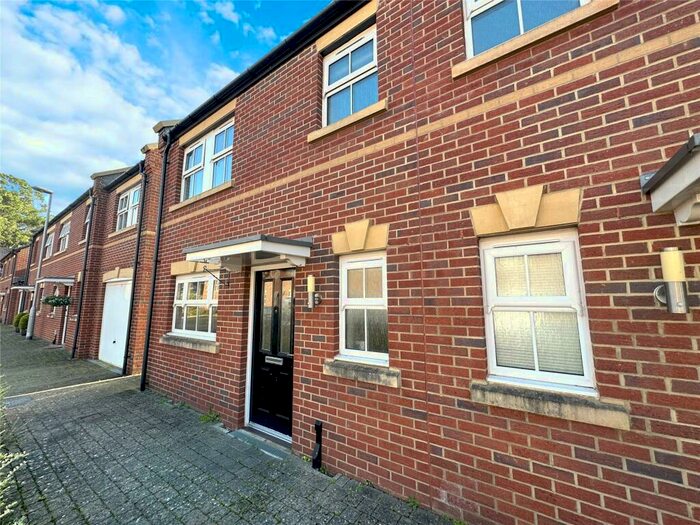 3 Bedroom Terraced House To Rent In Exeter, Devon, EX2