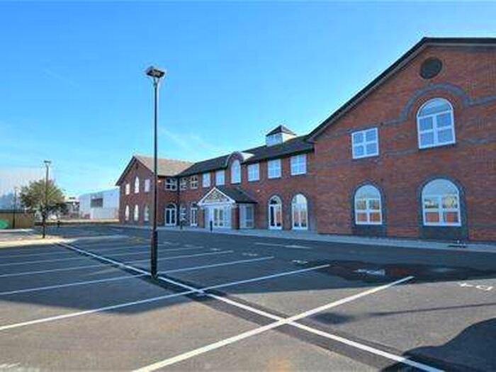 1 Bedroom Flat To Rent In Forest Road, Feltham, TW13