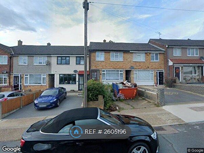 3 Bedroom Terraced House To Rent In Highfield Road, Romford, RM5