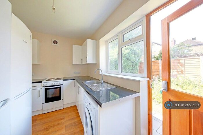 5 Bedroom Semi-Detached House To Rent In Canbury Park Road, Kingston Upon Thames, KT2