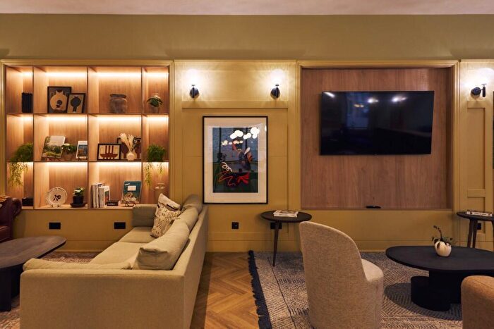 2 Bedroom Apartment To Rent In Lower Essex Street, Birmingham, B5