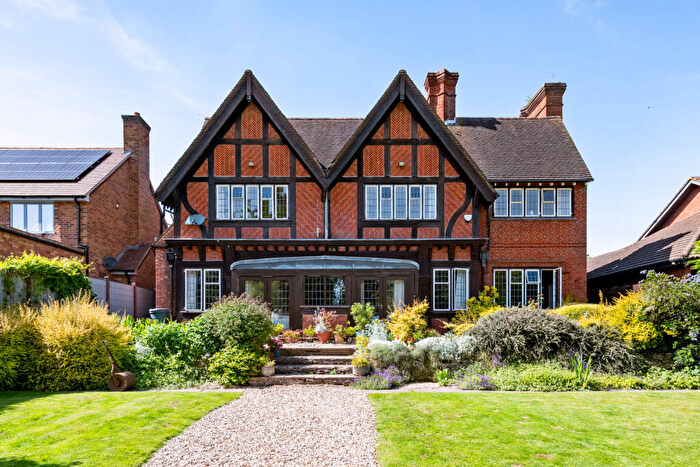 4 Bedroom Detached House For Sale In Lovelace Avenue, Solihull, B91