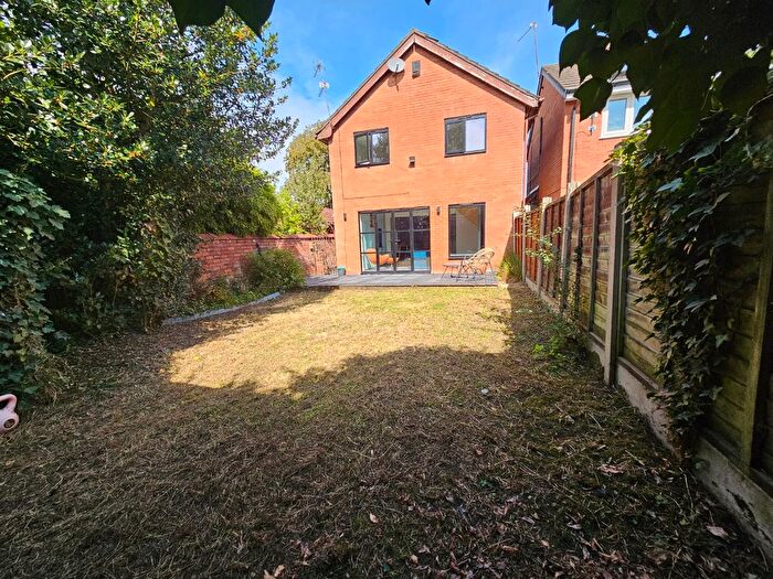 3 Bedroom Detached House For Sale In Brooks Road, Manchester, M16