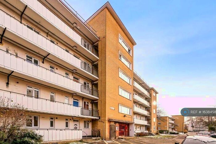 3 Bedroom Flat To Rent In Weir Road, London, SW12