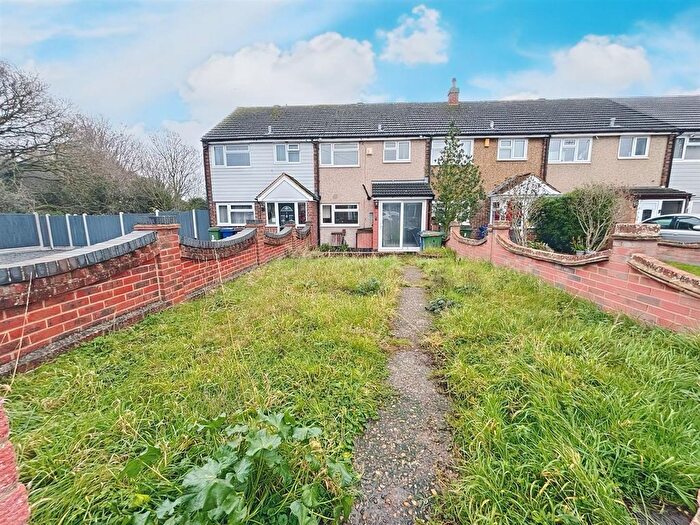 3 Bedroom Terraced House For Sale In Linley Close, East Tilbury, RM18