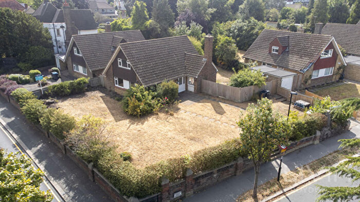 4 Bedroom Detached House To Rent In Coombe Road, CR0