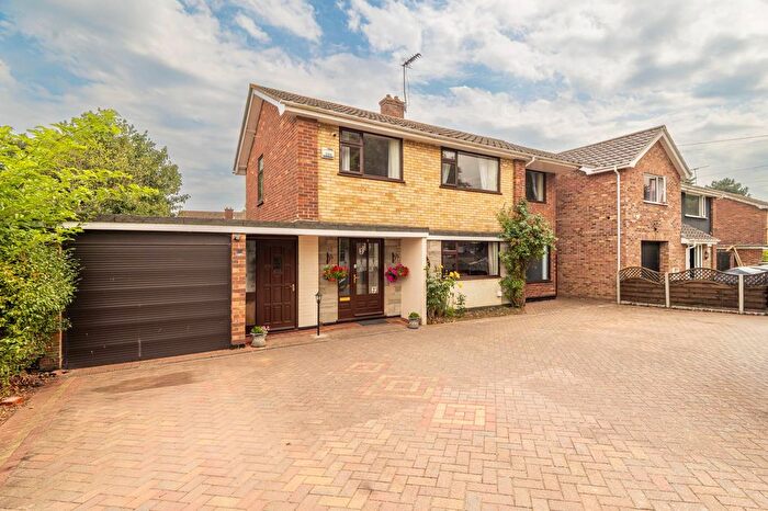 3 Bedroom Detached House For Sale In High Beech, Lowestoft, NR32