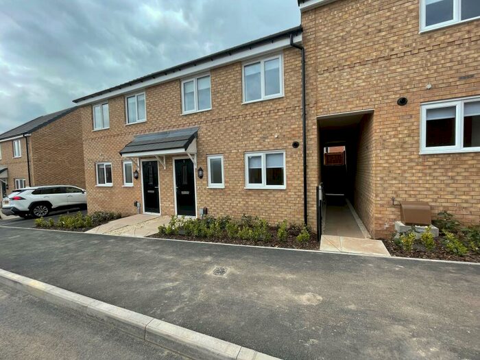 3 Bedroom House To Rent In Slim Drive, Gedling, NG4