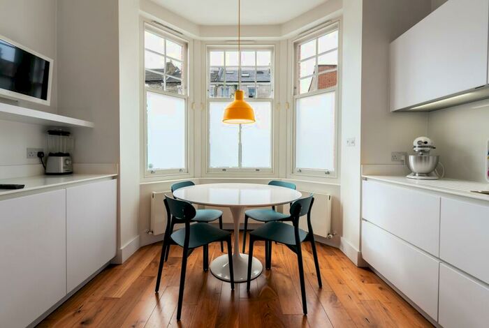 4 Bedroom Town House To Rent In Leathwaite Road, SW11