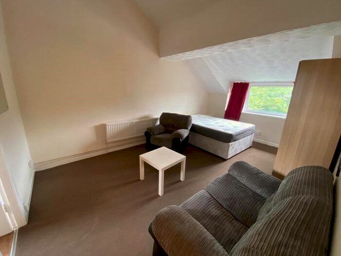 1 Bedroom Flat To Rent In Egerton Road, Manchester, M14