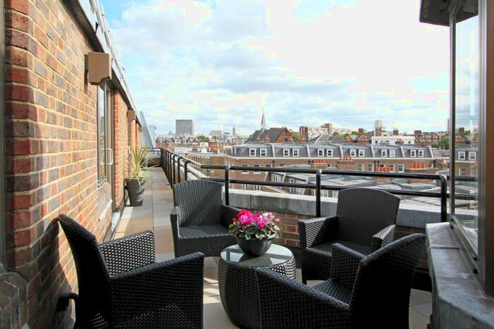 3 Bedroom Flat To Rent In Tarnbrook Court, Holbein Place, London, SW1W