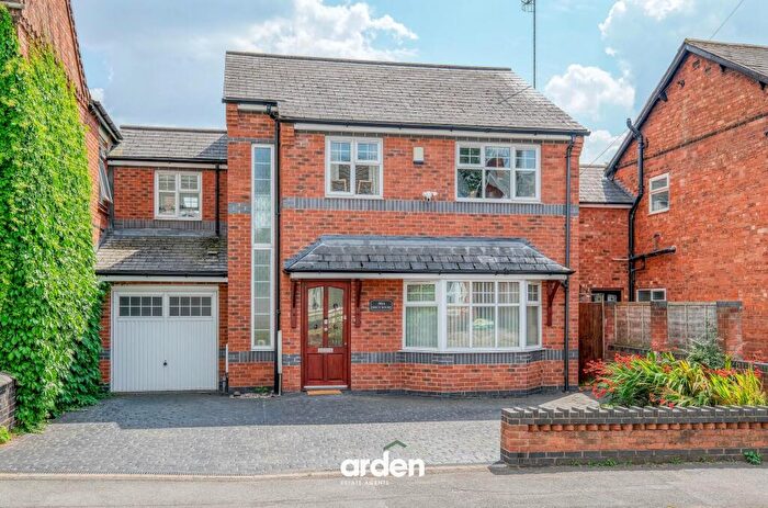 4 Bedroom Detached House For Sale In Stoke Road, Bromsgrove, B60