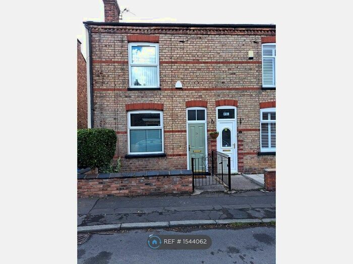 2 Bedroom Semi-Detached House To Rent In Allanson Road, Manchester, M22