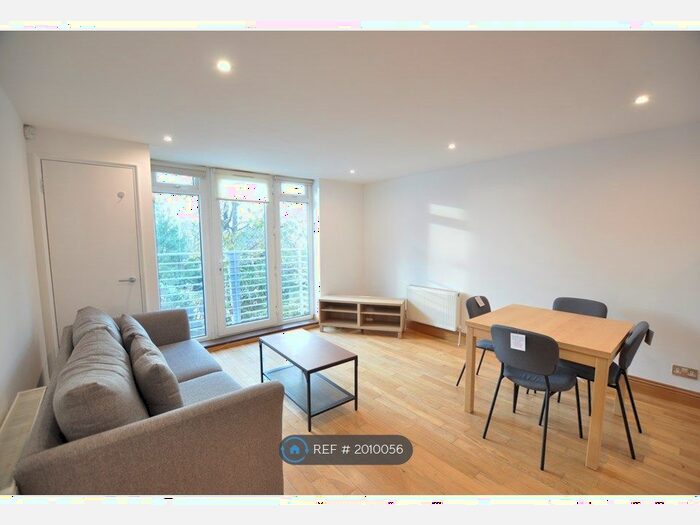 2 Bedroom Flat To Rent In Sunningfields Road, London, NW4
