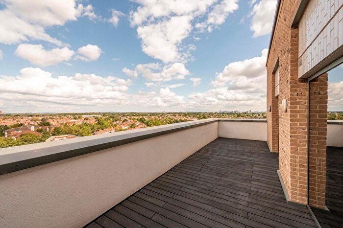 1 Bedroom Flat To Rent In Charter Place, Hounslow, TW3