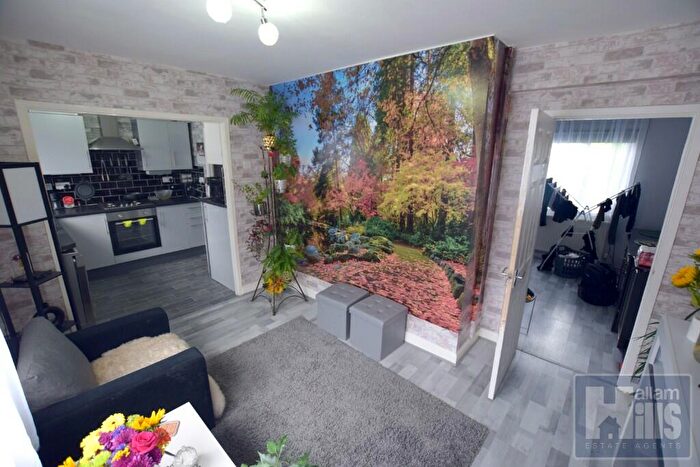 3 Bedroom Semi-Detached House To Rent In New Cross Walk, Sheffield, S13