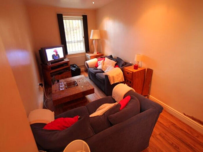 4 Bedroom House To Rent In Victoria Street, Leeds, LS3