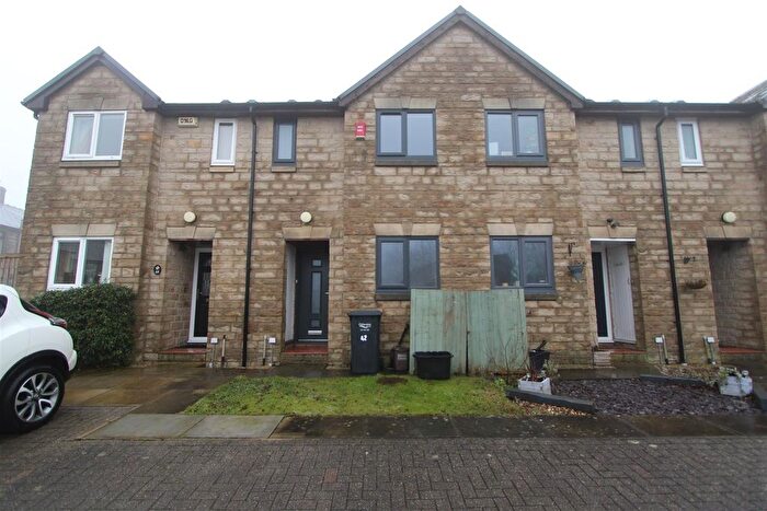 2 Bedroom Semi Detached House To Rent In Broad Ings Way, Shelf, Halifax, HX3