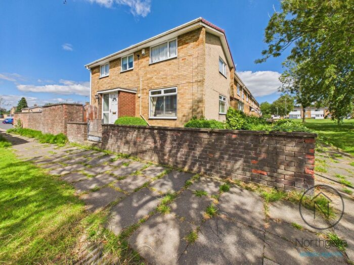 3 Bedroom End Terrace House For Sale In Kemble Green North, Newton Aycliffe, DL5