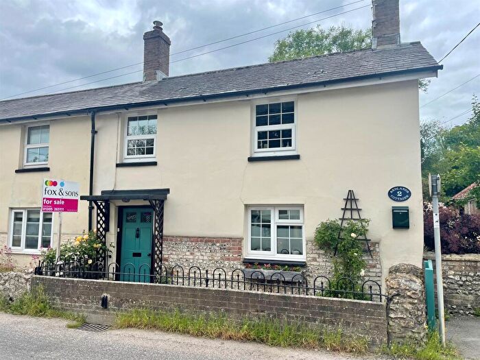 2 Bedroom Character Property For Sale In Redlands Cottages, Piddletrenthide, Dorchester, DT2