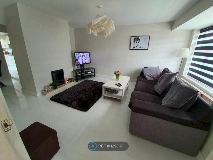 3 Bedroom Semi-Detached House To Rent In Boston Road, Lytham Saint Annes FY8