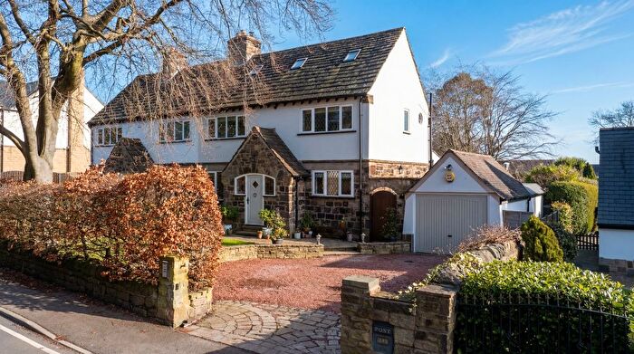 4 Bedroom Detached House For Sale In West End Lane, Horsforth, Leeds, West Yorkshire, LS18