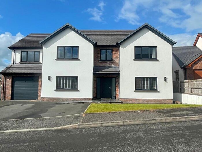 5 Bedroom Detached House For Sale In Maesglasnant, Cwmffrwd, SA31