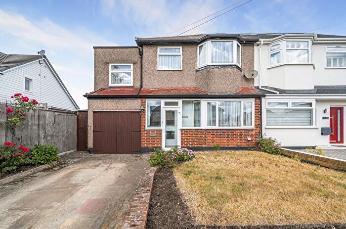 4 Bedroom Semi Detached House For Sale In Forest Way, Sidcup, DA15