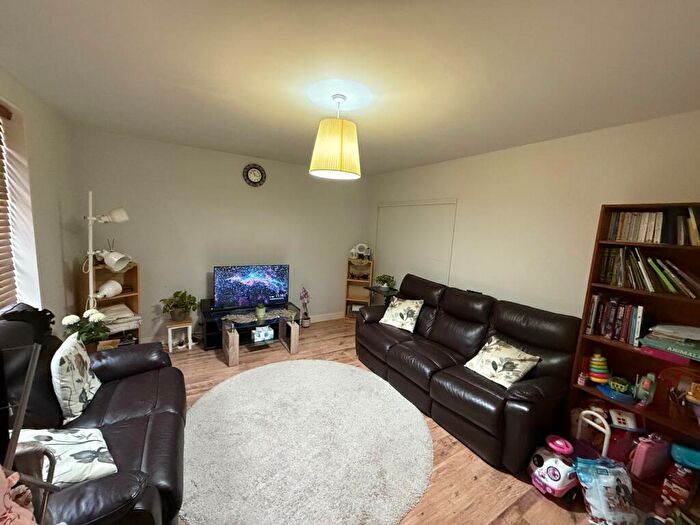 3 Bedroom End Of Terrace House To Rent In Kele Road, Coventry, CV4