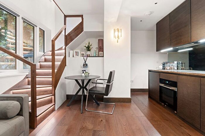 1 Bedroom Flat To Rent In Logan House, Logan Place, W8