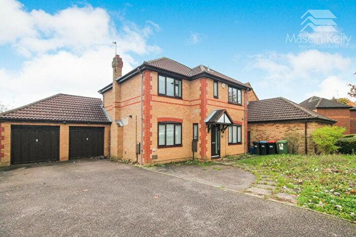 4 Bedroom Detached House To Rent In Tunbridge Grove, Kents Hill, Milton Keynes, Buckinghamshire, MK7